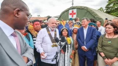 Tragédia Yanomami: Lula exonera 10 coordenadores de saúde indígena