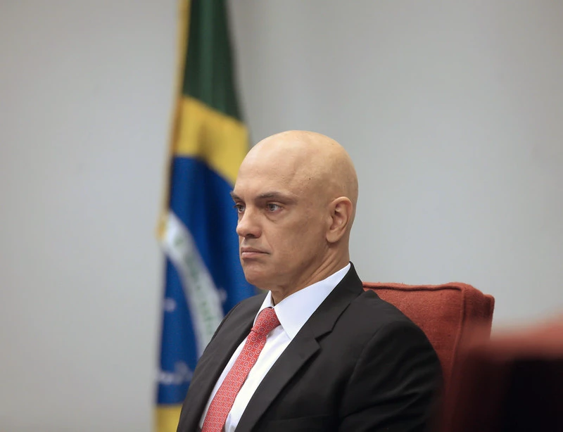 No momento, você está visualizando Moraes proíbe Justiça do DF de liberar visitas a presos por atos