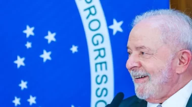 IR: Lula não cumpre promessa e faixa de isenção cai pela metade