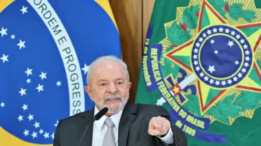 Lula: ‘Bozo’ foi se esconder nos EUA com medo de passar a posse