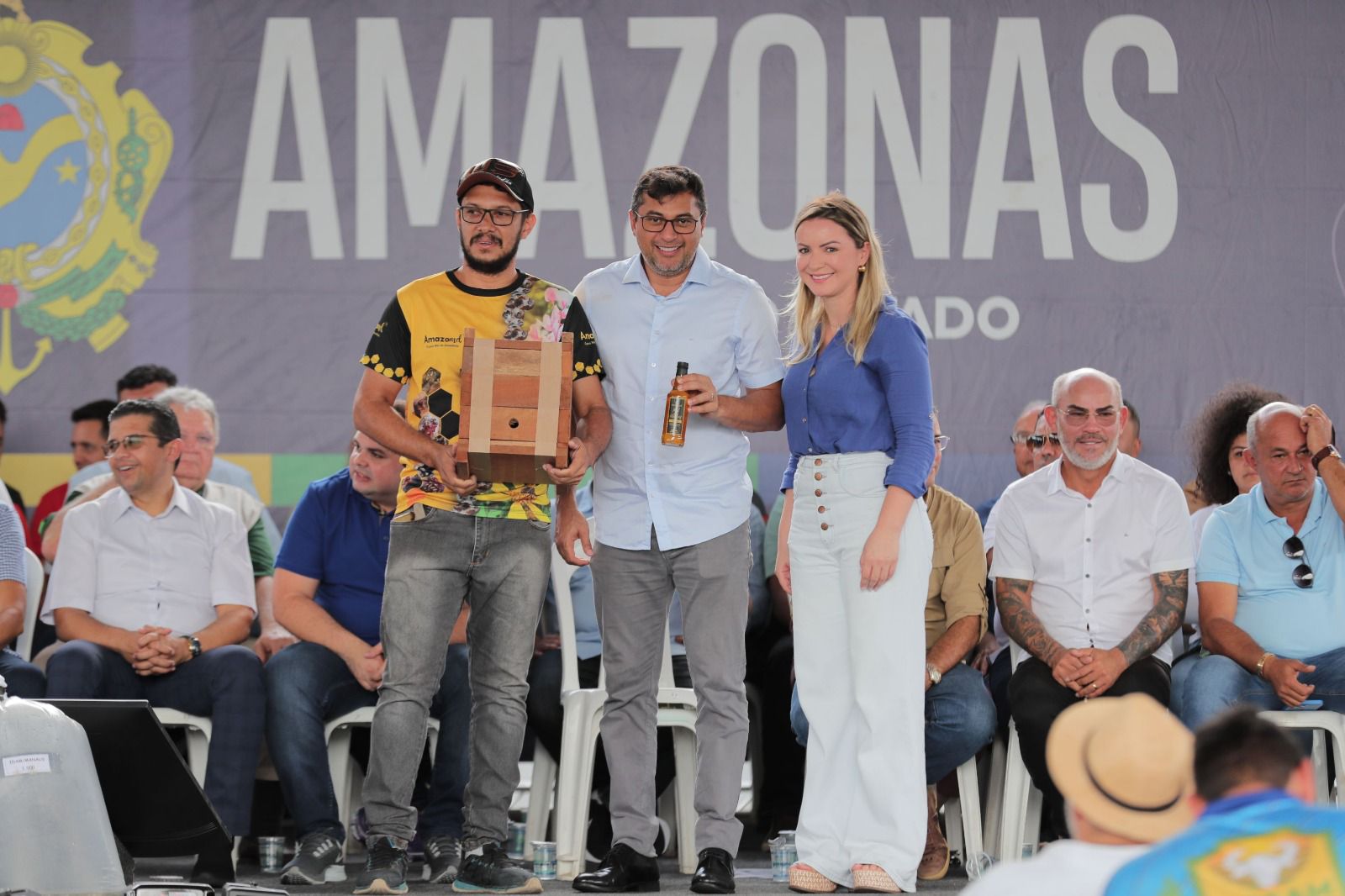 No momento, você está visualizando Produção de mel ganha impulso no Amazonas a partir de doação onerosa de caixas de abelha