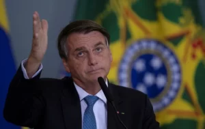 Leia mais sobre o artigo CGU deve quebrar sigilo do cartão de vacina de Bolsonaro