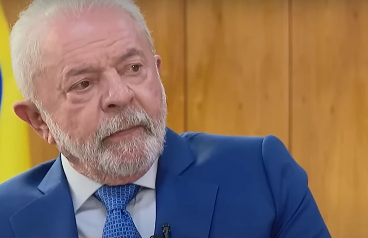 No momento, você está visualizando Lula afirma que “justiça divina” julgará ministros do STF