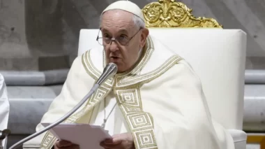 Papa voltar a condenar países onde homossexualidade é crime
