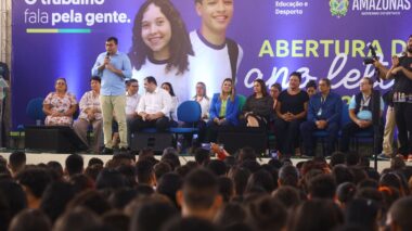 Governador Wilson Lima anuncia expansão do ensino bilíngue para 2024