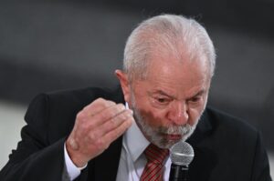 Leia mais sobre o artigo Lula volta a disparar críticas contra a autonomia do BC