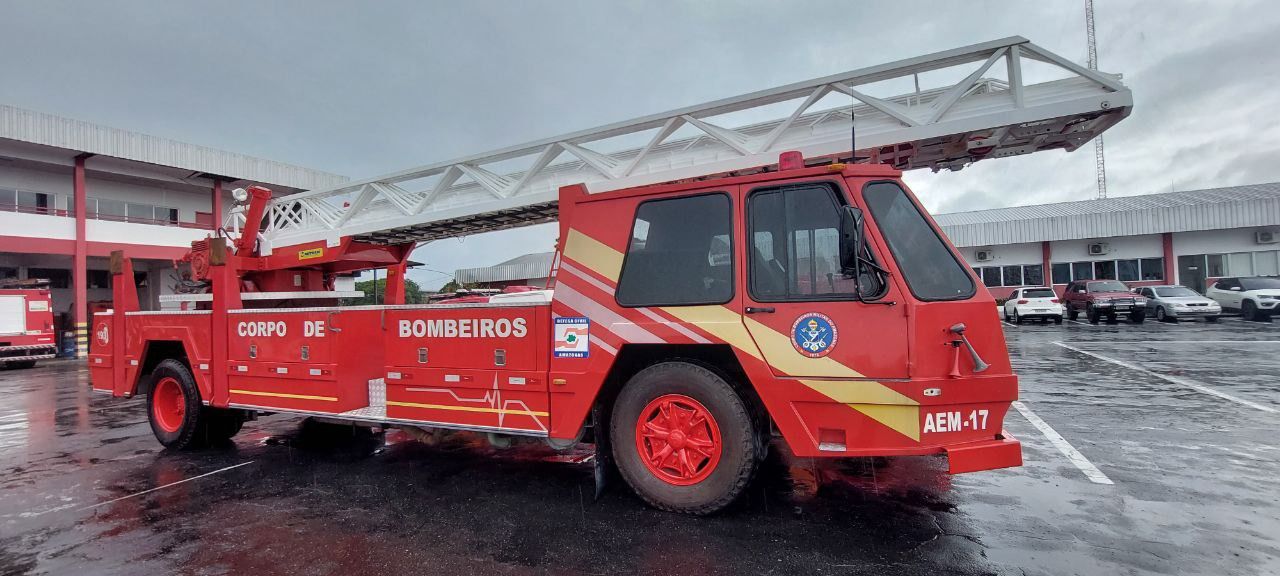 No momento, você está visualizando Guarda Fúnebre dos bombeiros militares do Amazonas acompanhará velório e cortejo de ex-governador