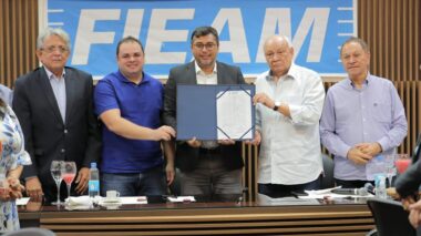 Wilson Lima concede incentivo fiscal para 66 empresas do Polo Industrial de Manaus