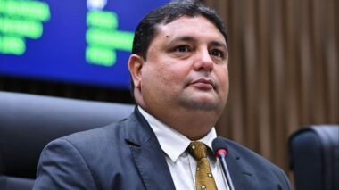 Projeto de Caio André institui campanha de doação de cabelos para pessoas em tratamento de câncer