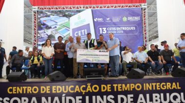 Em Fonte Boa, Wilson Lima entrega equipamentos a associações rurais beneficiadas com fomento do FPS