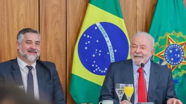 Pimenta diz que não há vínculo entre fala de Lula e operação PF