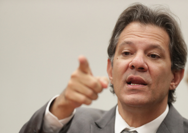 No momento, você está visualizando Haddad se reúne com movimentos sociais e sindicatos para discutir economia