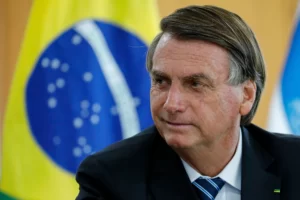 Leia mais sobre o artigo Bolsonaro confirma que voltará ao país nesta semana. Veja data!