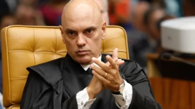 Moraes recebe representantes de redes visando regulamentação