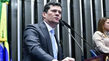 “Respeite a minha família”, diz Moro em vídeo para Lula