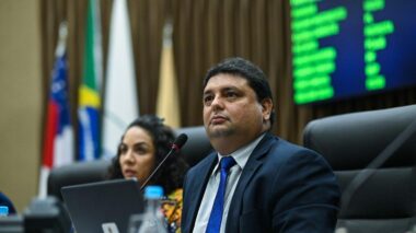 Contra Medidores Aéreos: PL de Caio André é aprovado e segue pra votação final na segunda-feira (27)