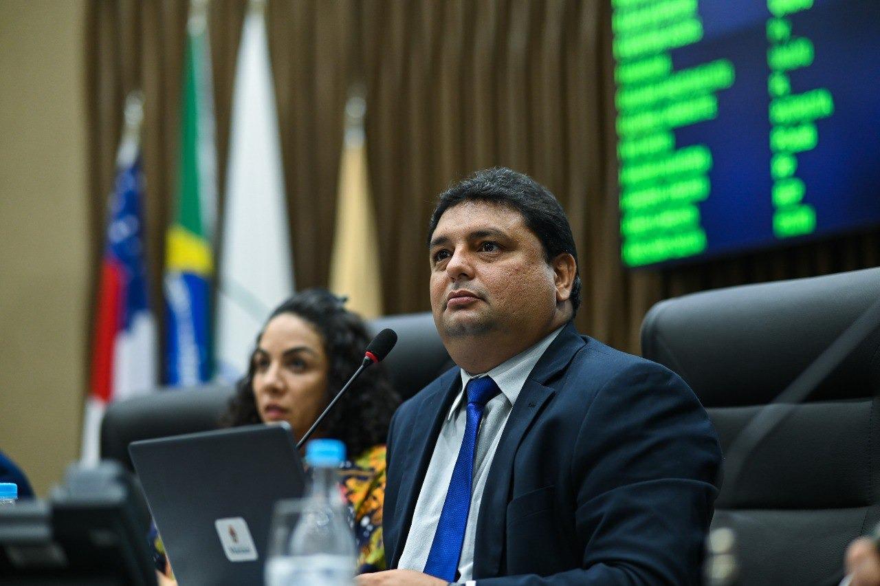 No momento, você está visualizando Contra Medidores Aéreos: PL de Caio André é aprovado e segue pra votação final na segunda-feira (27)
