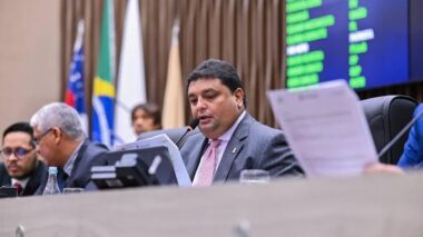 PL de Caio André, que proíbe instalação de medidores aéreos, será votado em plenário nesta quarta-feira (22/03)