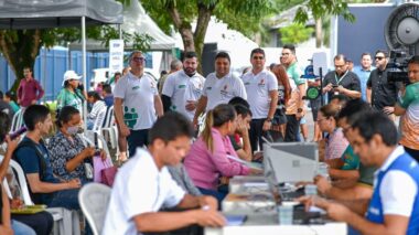 Câmara Cidadã faz mais de 3 mil atendimentos no primeiro dia de evento na zona leste