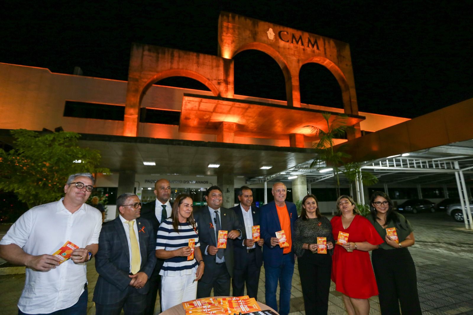 No momento, você está visualizando Caio André inaugura iluminação temática da CMM, em alusão à campanha ‘Março Laranja’