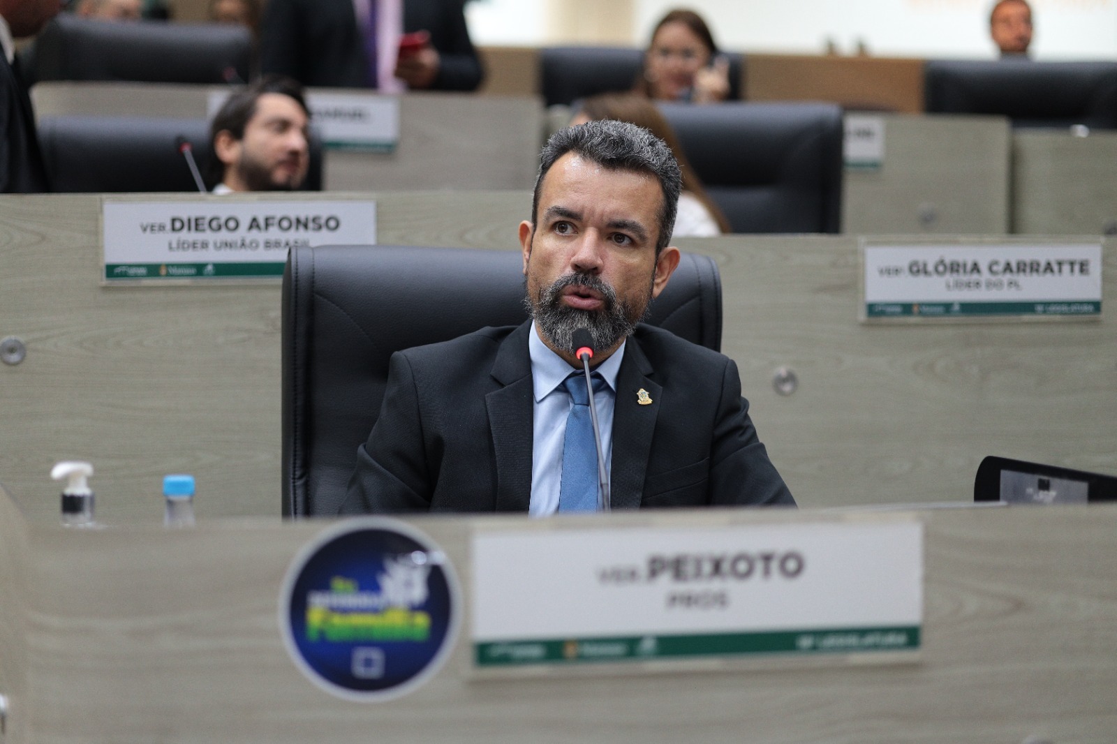 No momento, você está visualizando Após pedido de Peixoto, Prefeitura de Manaus realiza reparos de infraestrutura na zona leste