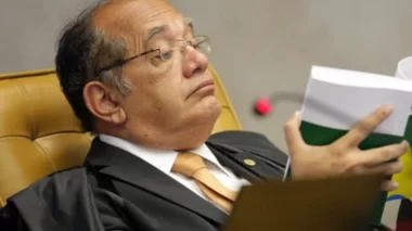 Gilmar Mendes cobra urgência em regulação das redes sociais