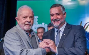 Leia mais sobre o artigo Ministro de Lula esconde do TSE casa no valor de R$ 1,6 milhão