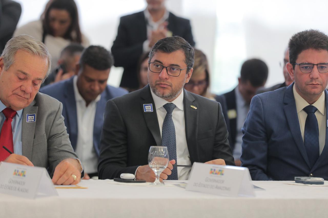 No momento, você está visualizando Em reunião no Palácio do Planalto, Wilson Lima destaca que apoio das famílias é fundamental para a segurança escolar
