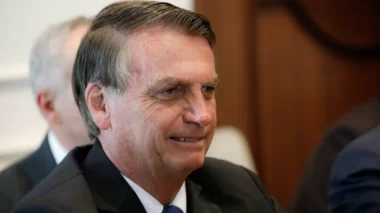 Bolsonaro quis zerar imposto de importação até 100 dólares