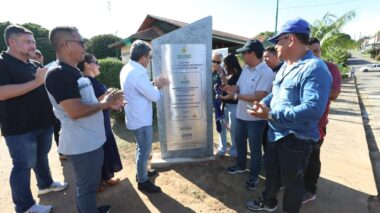Governo do Amazonas entrega quase mil novos pontos de LED para a iluminação pública de Silves