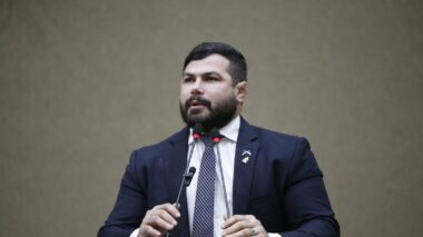 Requerimento de Capitão Carpê para Audiência Pública sobre mediadores escolares é aprovado na CMM