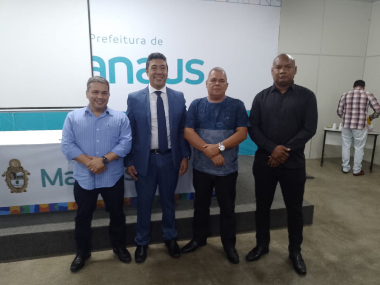 Você está visualizando atualmente Em Manaus, Secretário de Segurança Pública e Comandante de Guarda Municipal de Borba participam de palestra sobre armamento