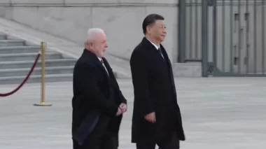Lula se encontra com presidente chinês Xi Jinping em Pequim