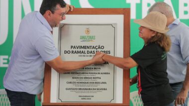 Wilson Lima entrega Ramal das Flores pavimentado e melhora escoamento da produção