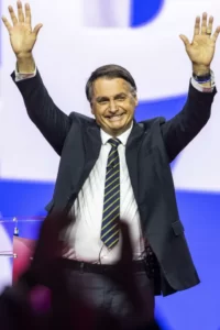 Leia mais sobre o artigo Aliados de Bolsonaro sufocam a esquerda nas redes sociais; veja