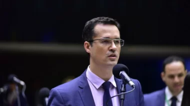Dallagnol grava resposta: “Lula enganou até o Papa”