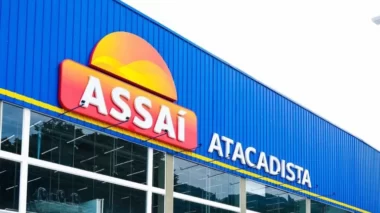 Com prejuízo e escalada de juros, Assaí estuda venda de lojas