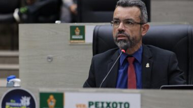 Peixoto consegue nova vitória na CMM e aprova lei que institui data de combate ao Cyberbullying