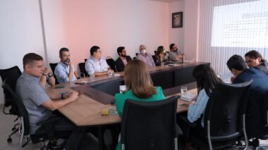 Em reunião, Peixoto articula melhorias e ampliação do sinal 5G para Manaus