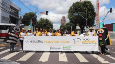 ‘Maio Amarelo’: Detran Amazonas faz campanha de conscientização na zona centro-sul de Manaus