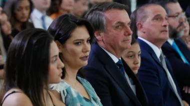 Michelle Bolsonaro: “Na minha casa, apenas eu fui vacinada”