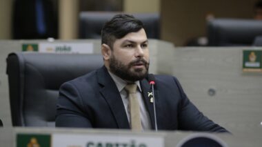 De autoria de Capitão Carpê, lei que institui mês de combate à violência contra a mulher é sancionado pela Prefeitura de Manaus