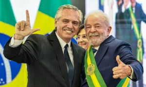 Leia mais sobre o artigo Lula quer propor crédito para ajudar crise na Argentina