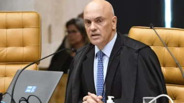 Moraes manda soltar mais 40 presos envolvidos nos atos do 8/1