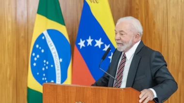 Lula coloca culpa nos EUA por crise na Venezuela