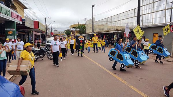 Você está visualizando atualmente Detran Amazonas participa de ação alusiva ao ‘Maio Amarelo’ em Presidente Figueiredo