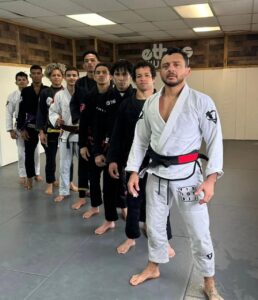 Leia mais sobre o artigo Atletas Manauaras representantes da equipe Carlos Holanda bjj , integram o time Vision Jiu-Jitsu e se preparam  para o campeonato mundial de JIU-JITSU nos Estados Unidos.