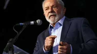 Lula nomeia André Ramos Tavares e Floriano como novos ministros do TSE