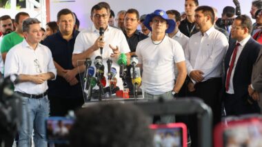 Governador Wilson Lima e prefeito David Almeida vistoriam obras do complexo viário na avenida das Torres