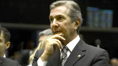 STF condena Fernando Collor; corrupção e lavagem de dinheiro